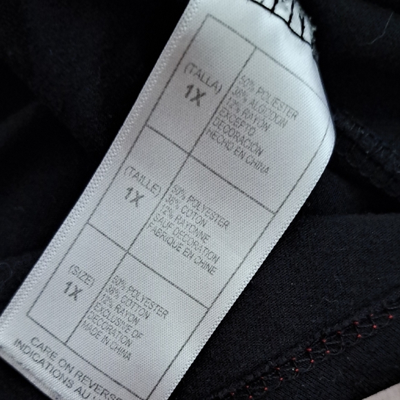 Disney Black Tee with Gold and Red Mickey Design - Picture 4 of 4